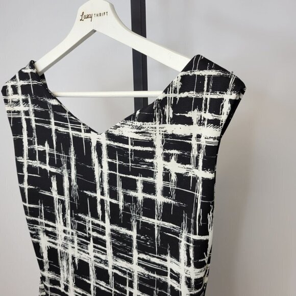 Print  Dress - Picture 2 of 4